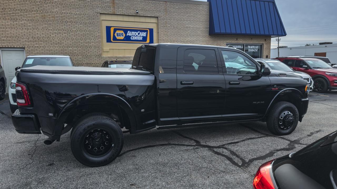 2022 Ram 3500 Limited Mega Cab 4x4