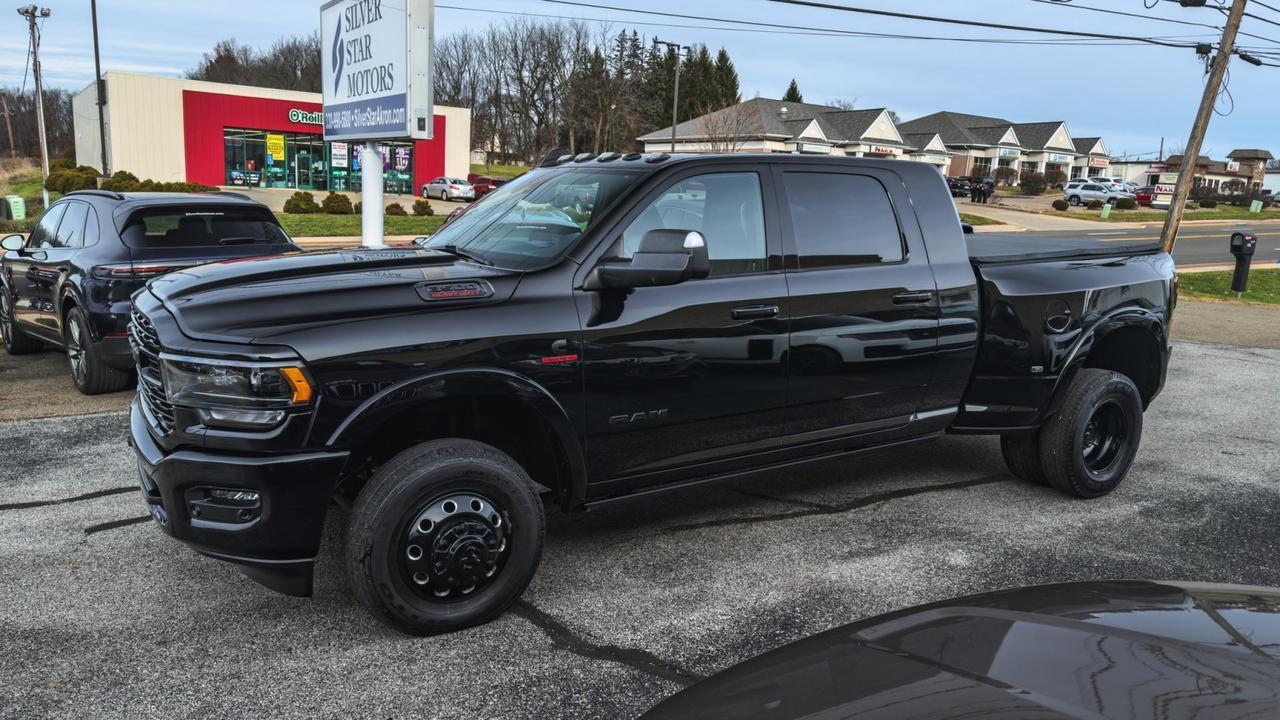2022 Ram 3500 Limited Mega Cab 4x4 Tallmadge OH