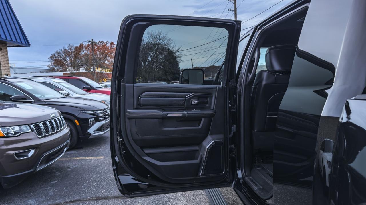 2022 Ram 3500 Limited Mega Cab 4x4 Tallmadge OH