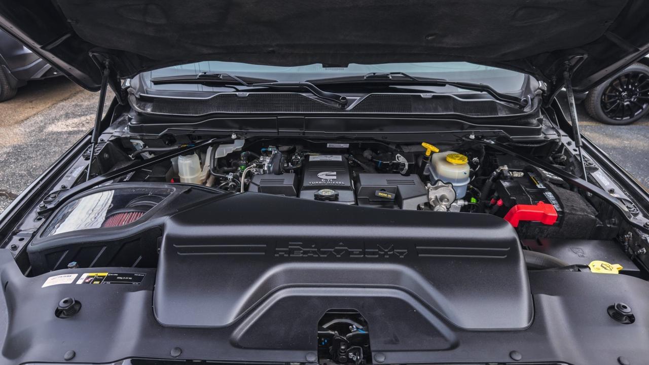 2022 Ram 3500 Limited Mega Cab 4x4 Tallmadge OH