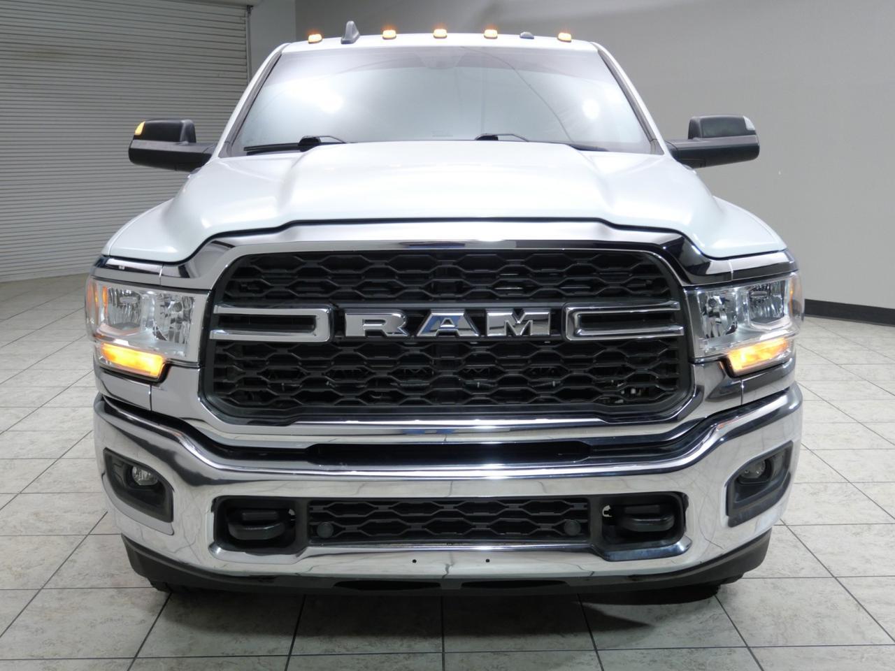 2022 Ram 3500 SRW Tradesman Aisin 6.7L Cummins 4x4 Mansfield TX