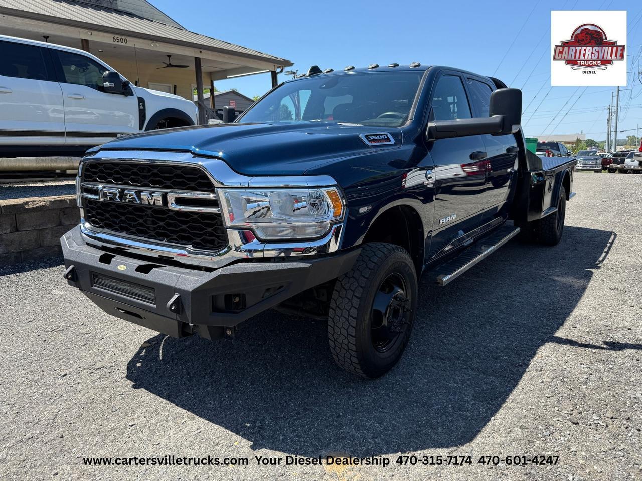 2022 Ram 3500 Tradesman 4X4 - DUALLY - FLATBED - UCONNECT - 50G TANK