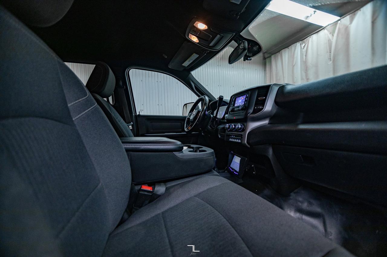 2022 Ram 4500 4x4 Crew Cab Tradesman Deck HEMI BCam Red Deer AB