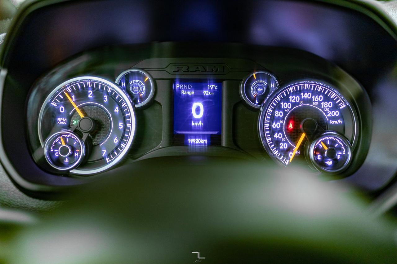 2022 Ram 4500 4x4 Crew Cab Tradesman Deck HEMI BCam Red Deer AB