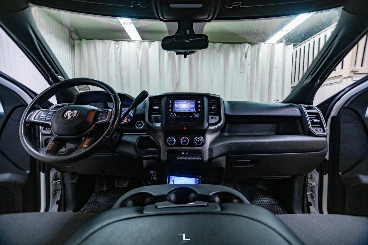 2022 Ram 4500 4x4 Crew Cab Tradesman Deck HEMI BCam Red Deer AB