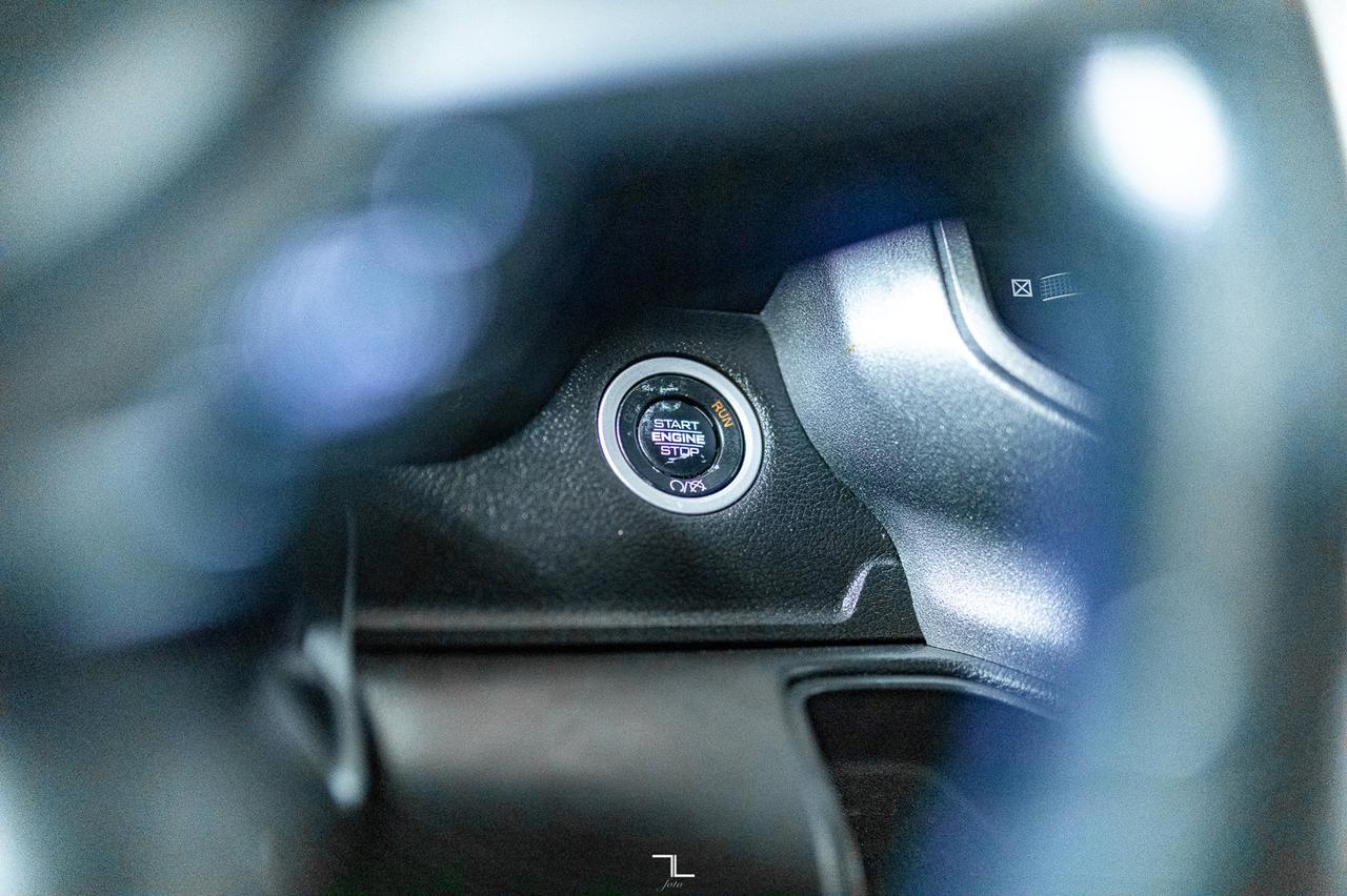 2022 Ram 4500 4x4 Crew Cab Tradesman Deck HEMI BCam Red Deer AB