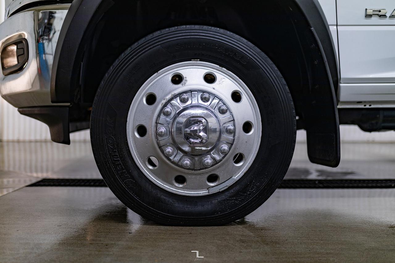 2022 Ram 5500 4x4 Crew Cab SLT Diesel Deck AISIN Red Deer AB