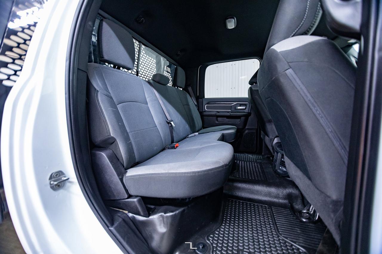 2022 Ram 5500 4x4 Crew Cab SLT Diesel Deck AISIN Red Deer AB