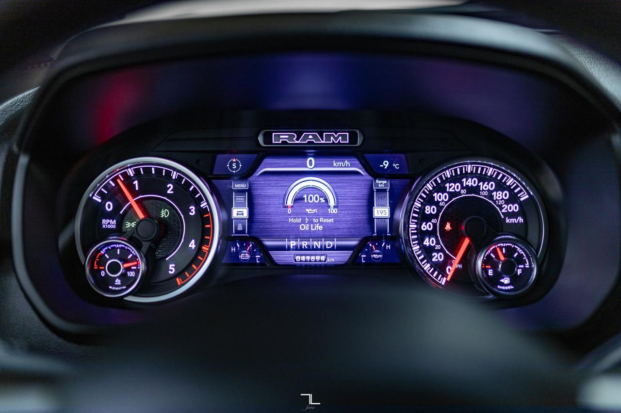 2022 Ram 5500 4x4 Crew Cab SLT Diesel Deck AISIN Red Deer AB