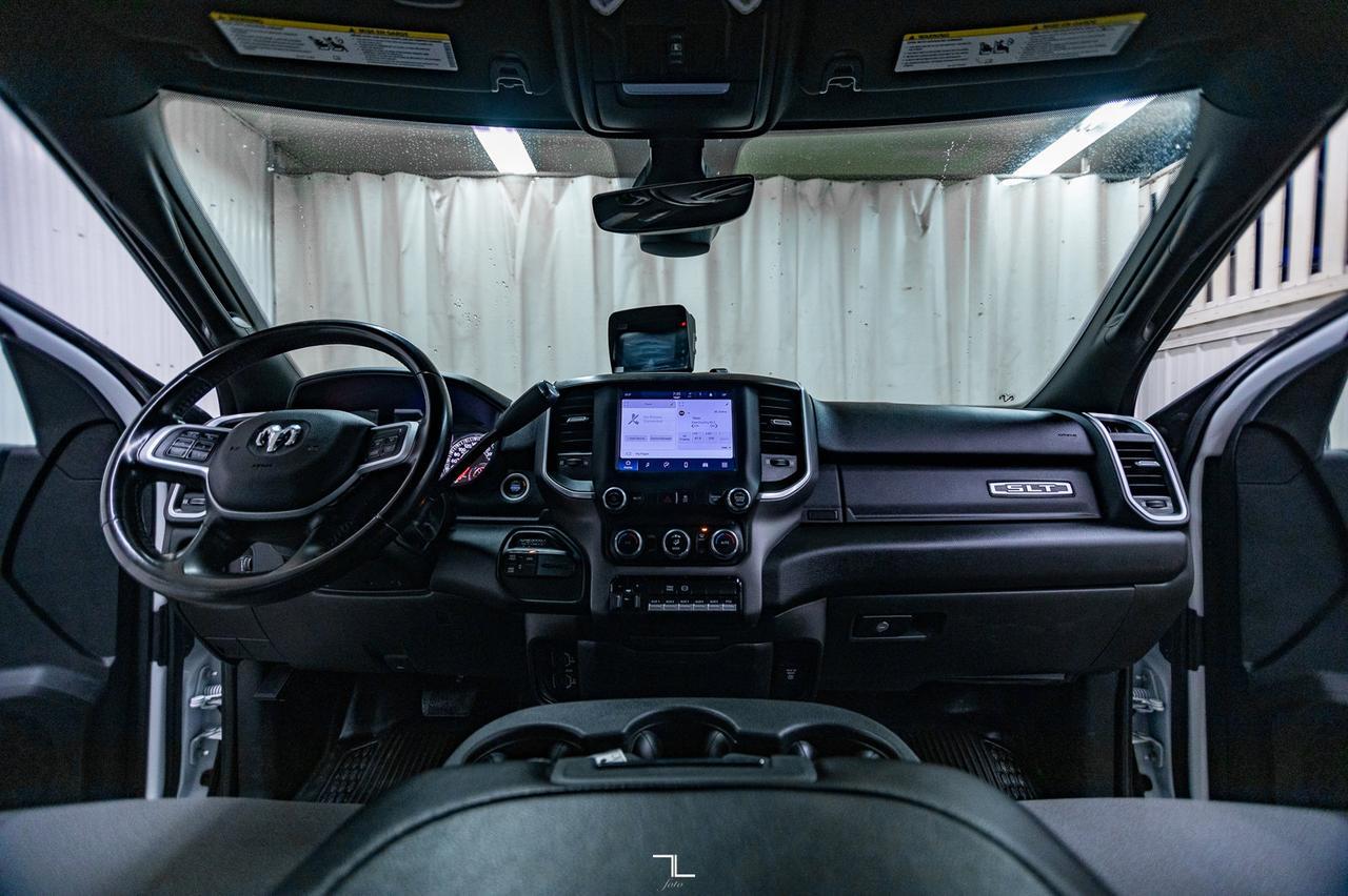 2022 Ram 5500 4x4 Crew Cab SLT Diesel Deck AISIN Red Deer AB