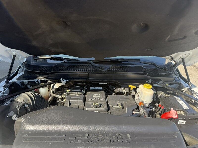 2022 Ram 5500 4x4 Diesel Flatbed 60k mi's Tradesman Collinsville OK