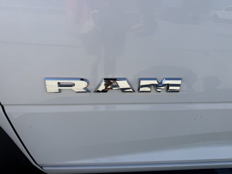 2022 Ram 5500 4x4 Diesel Flatbed 60k mi's Tradesman Collinsville OK