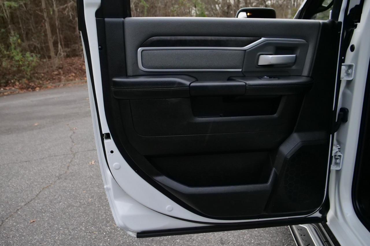 2022 Ram 5500 Chassis Cab SLT / Aisin / 6.7L Cummins Turbo Diesel! Lincolnton NC