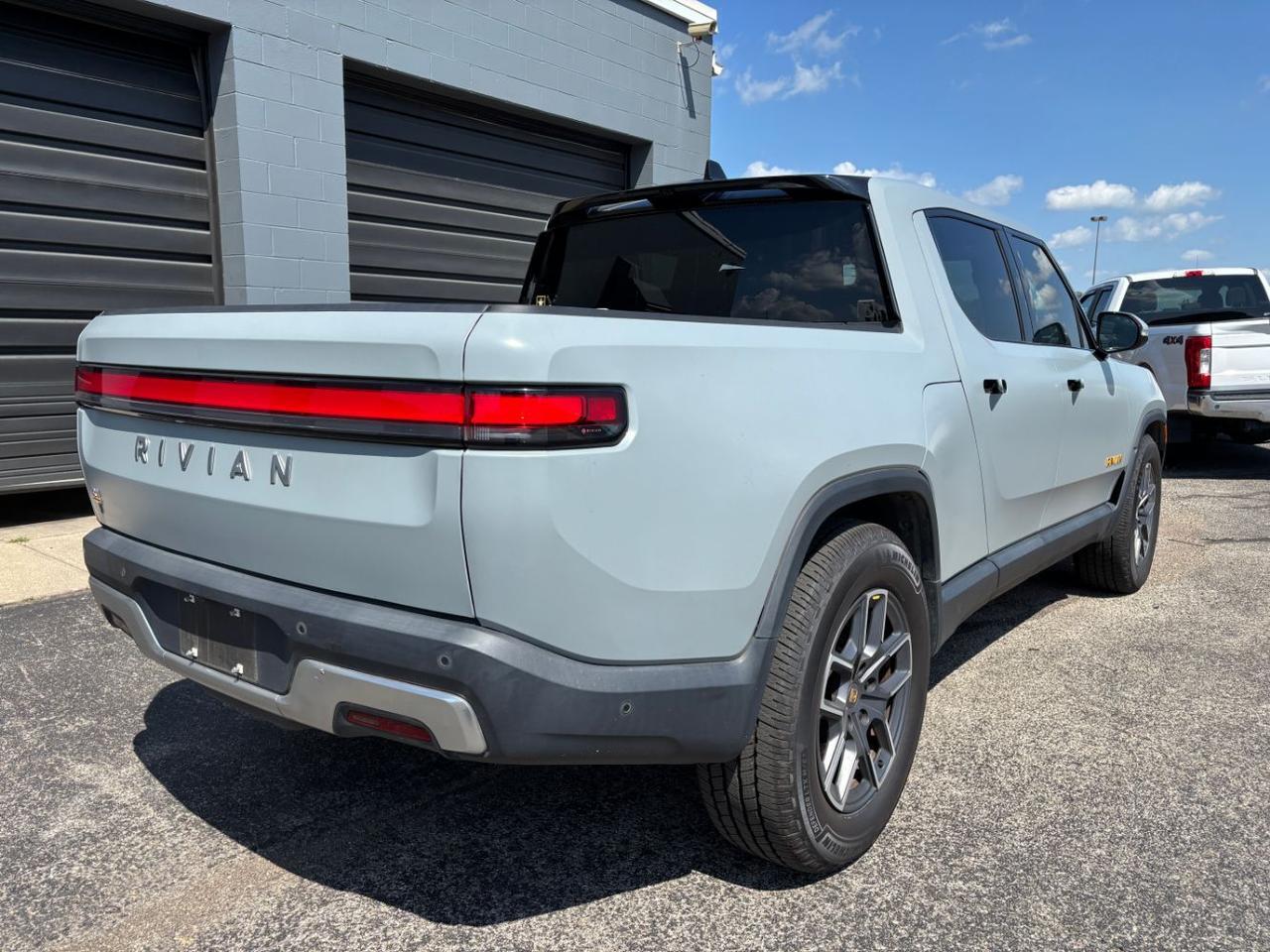 2022 Rivian R1T Adventure Franklin OH