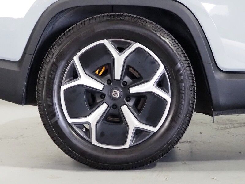 2022 Rivian R1T Adventure Package AWD *QUAD-MOTOR, LARGE BATTERY PACK, NAVIGATION, ADAPTIVE CRUISE, SAFETY ALERTS, 360 VIEW CAMERAS, PANORAMA GLASS ROOF, CLIMATE SEATS, HEATED STEERING, MERIDIAN AUDIO, 21 INCH WHEELS, WIRELESS CHARGING Round Rock TX