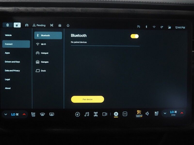 2022 Rivian R1T Adventure Package AWD *QUAD-MOTOR, LARGE BATTERY PACK, NAVIGATION, ADAPTIVE CRUISE, SAFETY ALERTS, 360 VIEW CAMERAS, PANORAMA GLASS ROOF, CLIMATE SEATS, HEATED STEERING, MERIDIAN AUDIO, 21 INCH WHEELS, WIRELESS CHARGING Round Rock TX