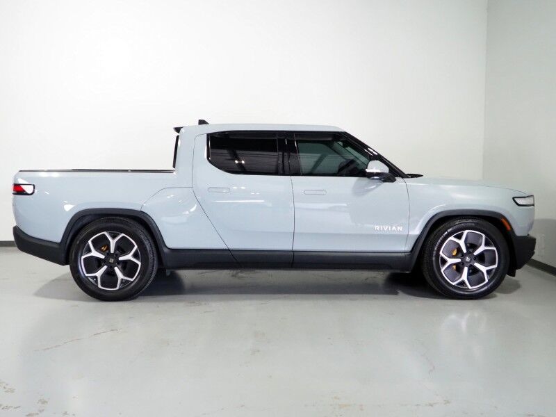 2022 Rivian R1T Adventure Package AWD *QUAD-MOTOR, LARGE BATTERY PACK, NAVIGATION, ADAPTIVE CRUISE, SAFETY ALERTS, 360 VIEW CAMERAS, PANORAMA GLASS ROOF, CLIMATE SEATS, HEATED STEERING, MERIDIAN AUDIO, 21 INCH WHEELS, WIRELESS CHARGING Round Rock TX