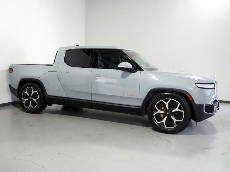 2022 Rivian R1T Adventure Package AWD *QUAD-MOTOR, LARGE BATTERY PACK, NAVIGATION, ADAPTIVE CRUISE, SAFETY ALERTS, 360 VIEW CAMERAS, PANORAMA GLASS ROOF, CLIMATE SEATS, HEATED STEERING, MERIDIAN AUDIO, 21 INCH WHEELS, WIRELESS CHARGING