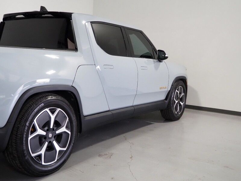 2022 Rivian R1T Adventure Package AWD *QUAD-MOTOR, LARGE BATTERY PACK, NAVIGATION, ADAPTIVE CRUISE, SAFETY ALERTS, 360 VIEW CAMERAS, PANORAMA GLASS ROOF, CLIMATE SEATS, HEATED STEERING, MERIDIAN AUDIO, 21 INCH WHEELS, WIRELESS CHARGING Round Rock TX
