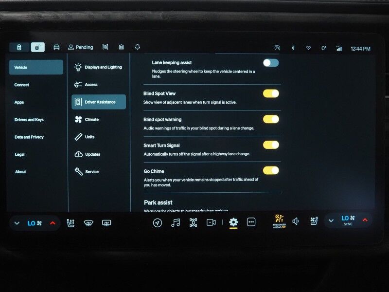 2022 Rivian R1T Adventure Package AWD *QUAD-MOTOR, LARGE BATTERY PACK, NAVIGATION, ADAPTIVE CRUISE, SAFETY ALERTS, 360 VIEW CAMERAS, PANORAMA GLASS ROOF, CLIMATE SEATS, HEATED STEERING, MERIDIAN AUDIO, 21 INCH WHEELS, WIRELESS CHARGING Round Rock TX