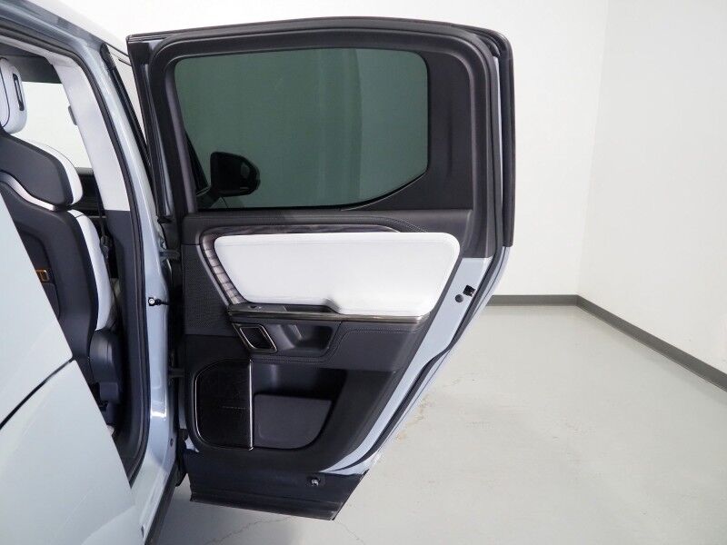 2022 Rivian R1T Adventure Package AWD *QUAD-MOTOR, LARGE BATTERY PACK, NAVIGATION, ADAPTIVE CRUISE, SAFETY ALERTS, 360 VIEW CAMERAS, PANORAMA GLASS ROOF, CLIMATE SEATS, HEATED STEERING, MERIDIAN AUDIO, 21 INCH WHEELS, WIRELESS CHARGING Round Rock TX
