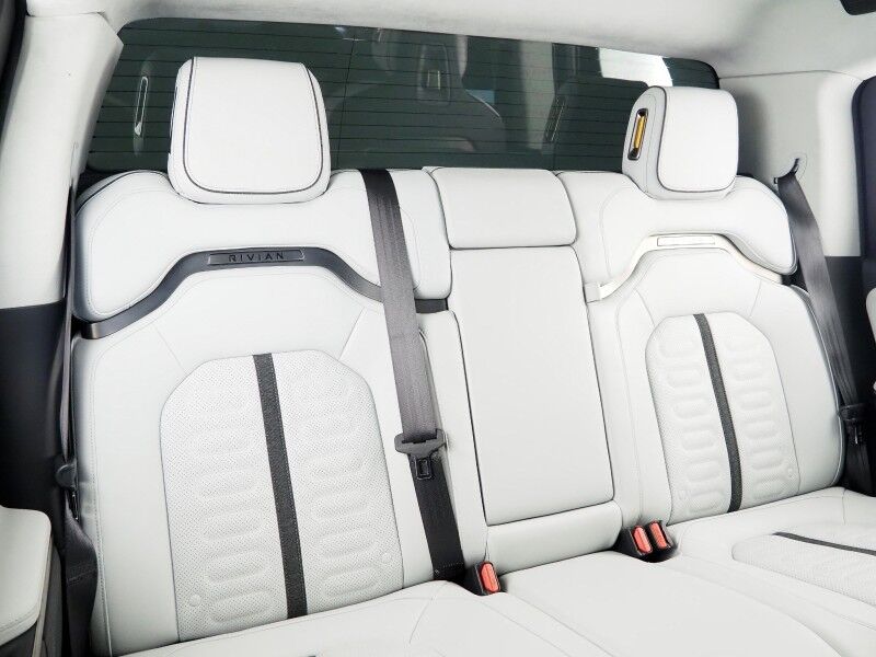 2022 Rivian R1T Adventure Package AWD *QUAD-MOTOR, LARGE BATTERY PACK, NAVIGATION, ADAPTIVE CRUISE, SAFETY ALERTS, 360 VIEW CAMERAS, PANORAMA GLASS ROOF, CLIMATE SEATS, HEATED STEERING, MERIDIAN AUDIO, 21 INCH WHEELS, WIRELESS CHARGING Round Rock TX