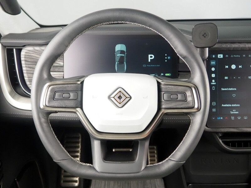 2022 Rivian R1T Adventure Package AWD *QUAD-MOTOR, LARGE BATTERY PACK, NAVIGATION, ADAPTIVE CRUISE, SAFETY ALERTS, 360 VIEW CAMERAS, PANORAMA GLASS ROOF, CLIMATE SEATS, HEATED STEERING, MERIDIAN AUDIO, 21 INCH WHEELS, WIRELESS CHARGING Round Rock TX