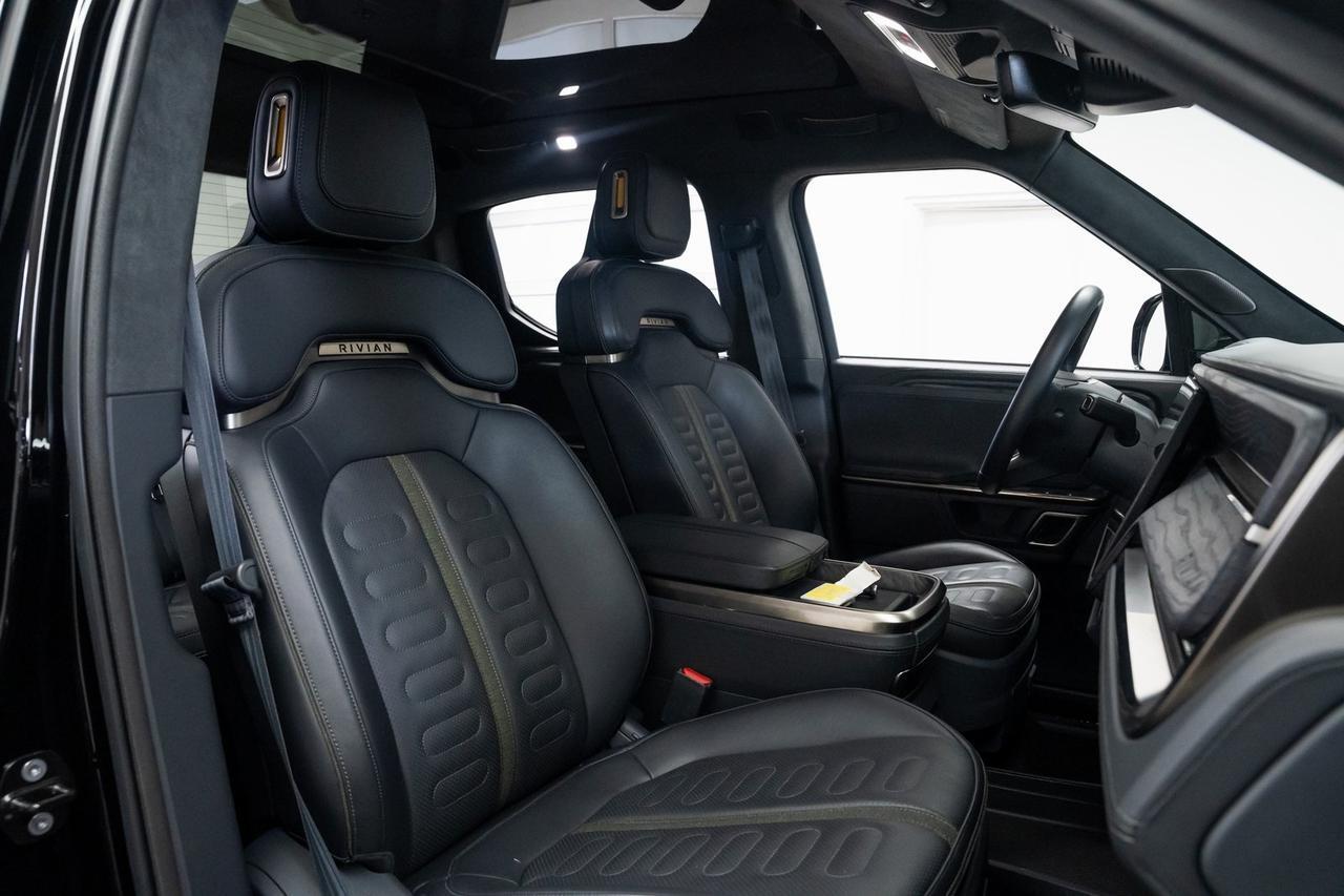 2022 Rivian R1T Launch Edition Vented Seats Launch Edition Package Portland OR