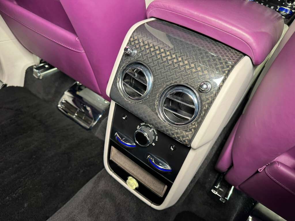 2022 Rolls-Royce Cullinan Black Badge Tempest Grey paint, bespoke interior, shooting star headliner AND MUCH MORE!! Fort Lauderdale FL