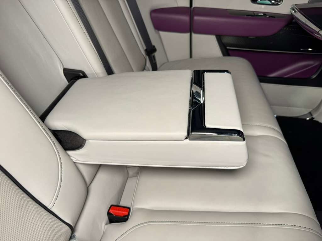 2022 Rolls-Royce Cullinan Black Badge Tempest Grey paint, bespoke interior, shooting star headliner AND MUCH MORE!! Fort Lauderdale FL