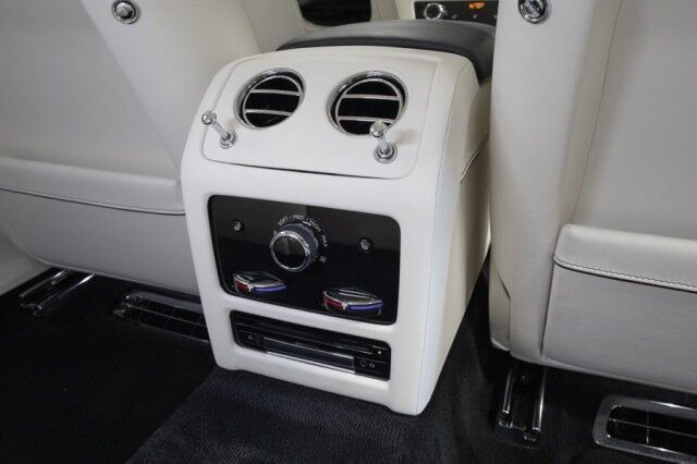 2022 Rolls-Royce Ghost ($412,550 MSRP!!) *IMMERSIVE SEATING* *REAR THEATRE* *SHOOTING S San Diego CA