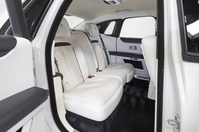 2022 Rolls-Royce Ghost ($412,550 MSRP!!) *IMMERSIVE SEATING* *REAR THEATRE* *SHOOTING S San Diego CA