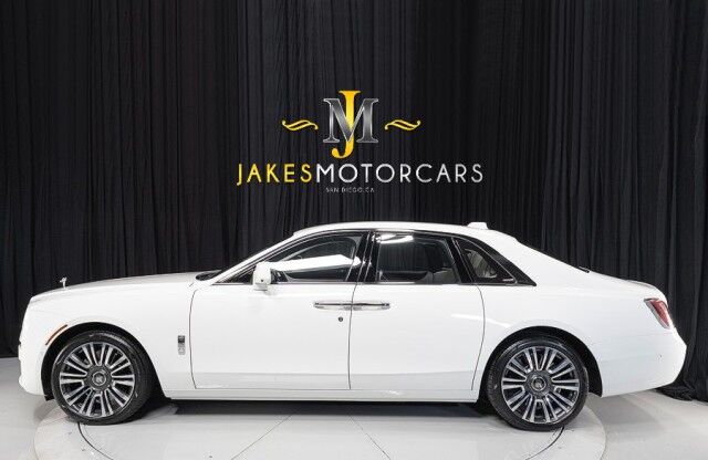 2022 Rolls-Royce Ghost ($412,550 MSRP!!) *IMMERSIVE SEATING* *REAR THEATRE* *SHOOTING S San Diego CA