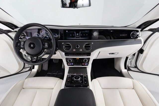 2022 Rolls-Royce Ghost ($412,550 MSRP!!) *IMMERSIVE SEATING* *REAR THEATRE* *SHOOTING S San Diego CA