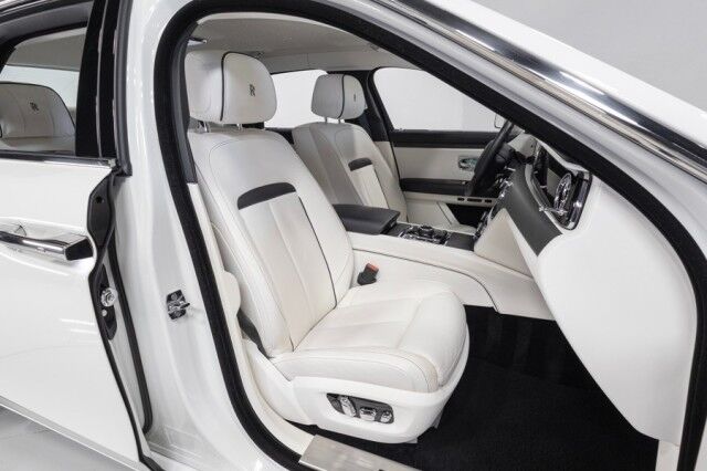 2022 Rolls-Royce Ghost ($412,550 MSRP!!) *IMMERSIVE SEATING* *REAR THEATRE* *SHOOTING S San Diego CA