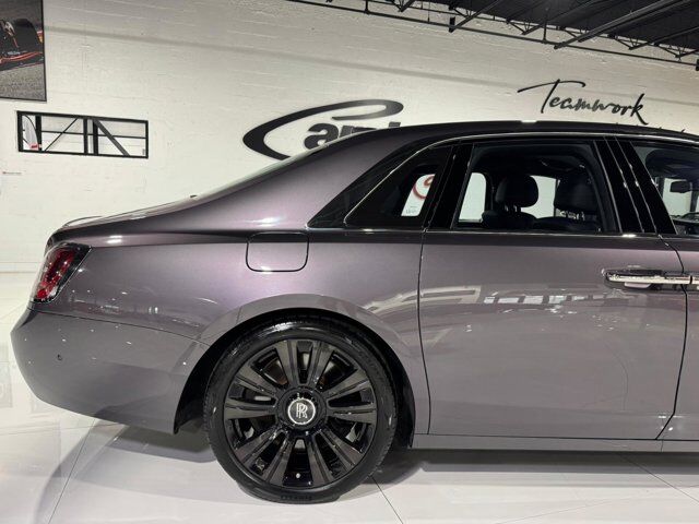 2022 Rolls-Royce Ghost Anthracite II paint, starlight headliner, Bespoke Audio system AND MUCH MORE!! Fort Lauderdale FL