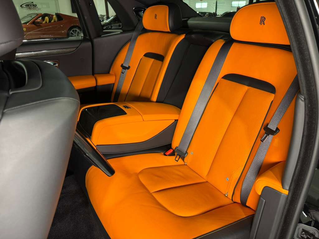 2022 Rolls-Royce Ghost BLACK BADGE!! Mandarin interior/coachline, Bespoke Audio, rear infotainment system AND MUCH MORE!! Fort Lauderdale FL