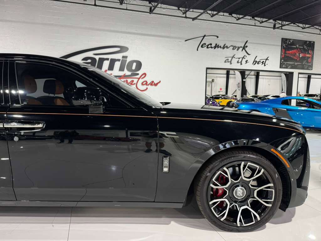 2022 Rolls-Royce Ghost BLACK BADGE!! Mandarin interior/coachline, Bespoke Audio, rear infotainment system AND MUCH MORE!! Fort Lauderdale FL
