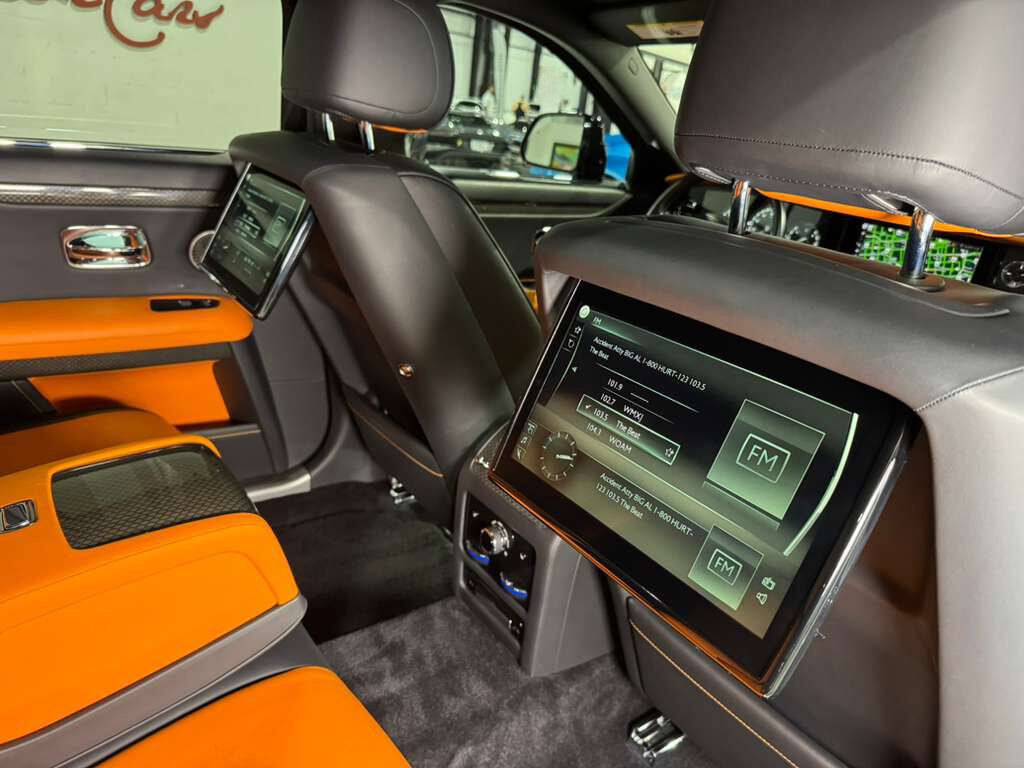 2022 Rolls-Royce Ghost BLACK BADGE!! Mandarin interior/coachline, Bespoke Audio, rear infotainment system AND MUCH MORE!! Fort Lauderdale FL