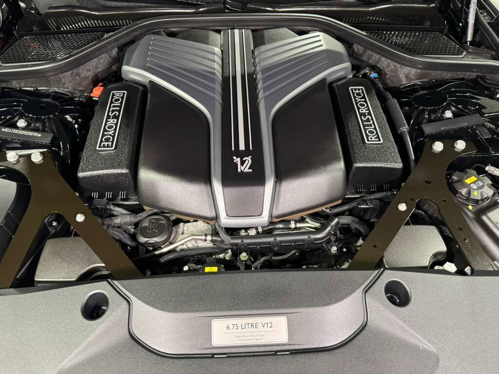 2022 Rolls-Royce Ghost BLACK BADGE!! Mandarin interior/coachline, Bespoke Audio, rear infotainment system AND MUCH MORE!! Fort Lauderdale FL