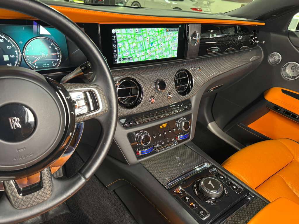 2022 Rolls-Royce Ghost BLACK BADGE!! Mandarin interior/coachline, Bespoke Audio, rear infotainment system AND MUCH MORE!! Fort Lauderdale FL