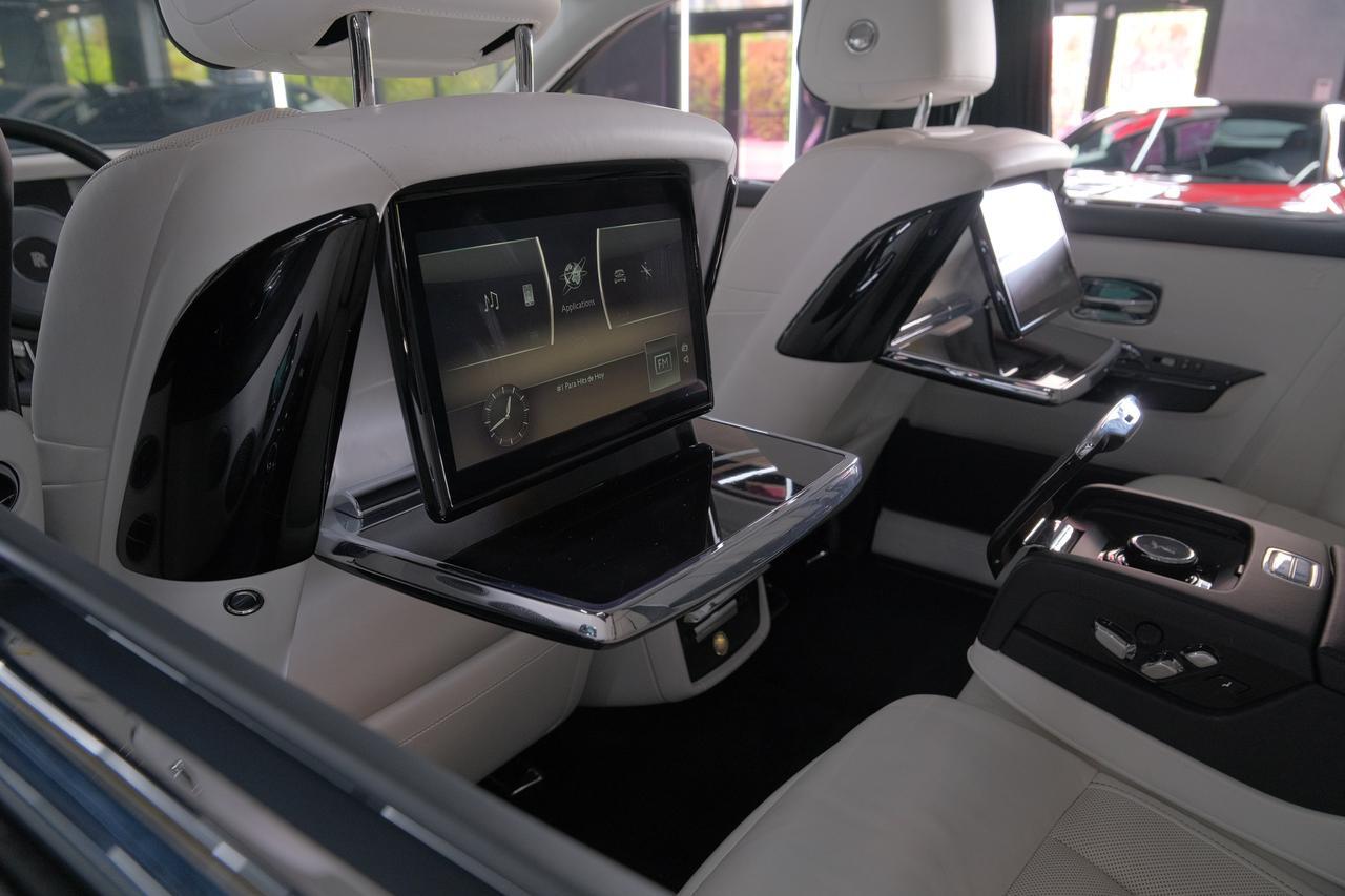 2022 Rolls-Royce Phantom Base Miami FL