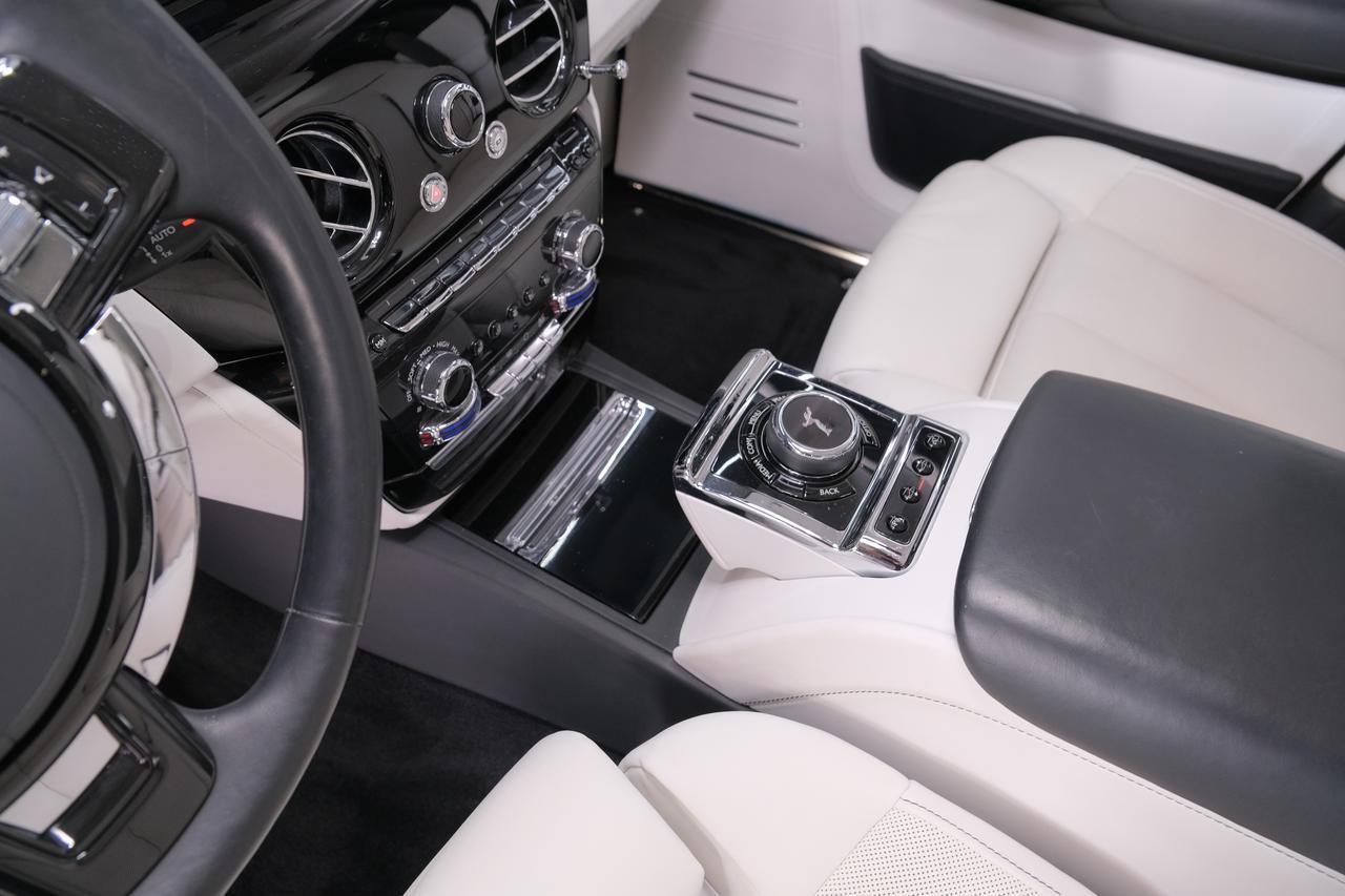 2022 Rolls-Royce Phantom Base Miami FL