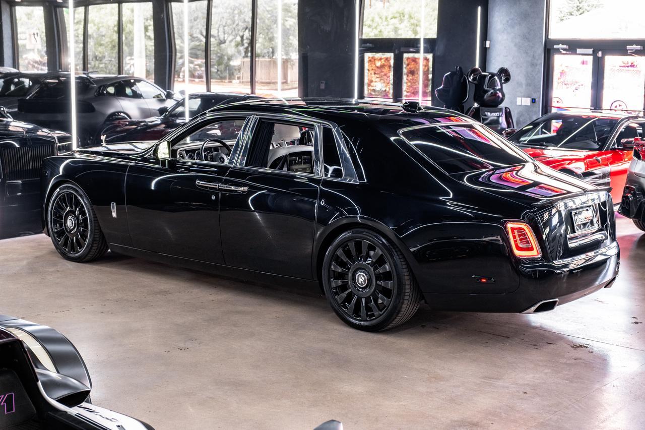 2022 Rolls-Royce Phantom Base Miami FL