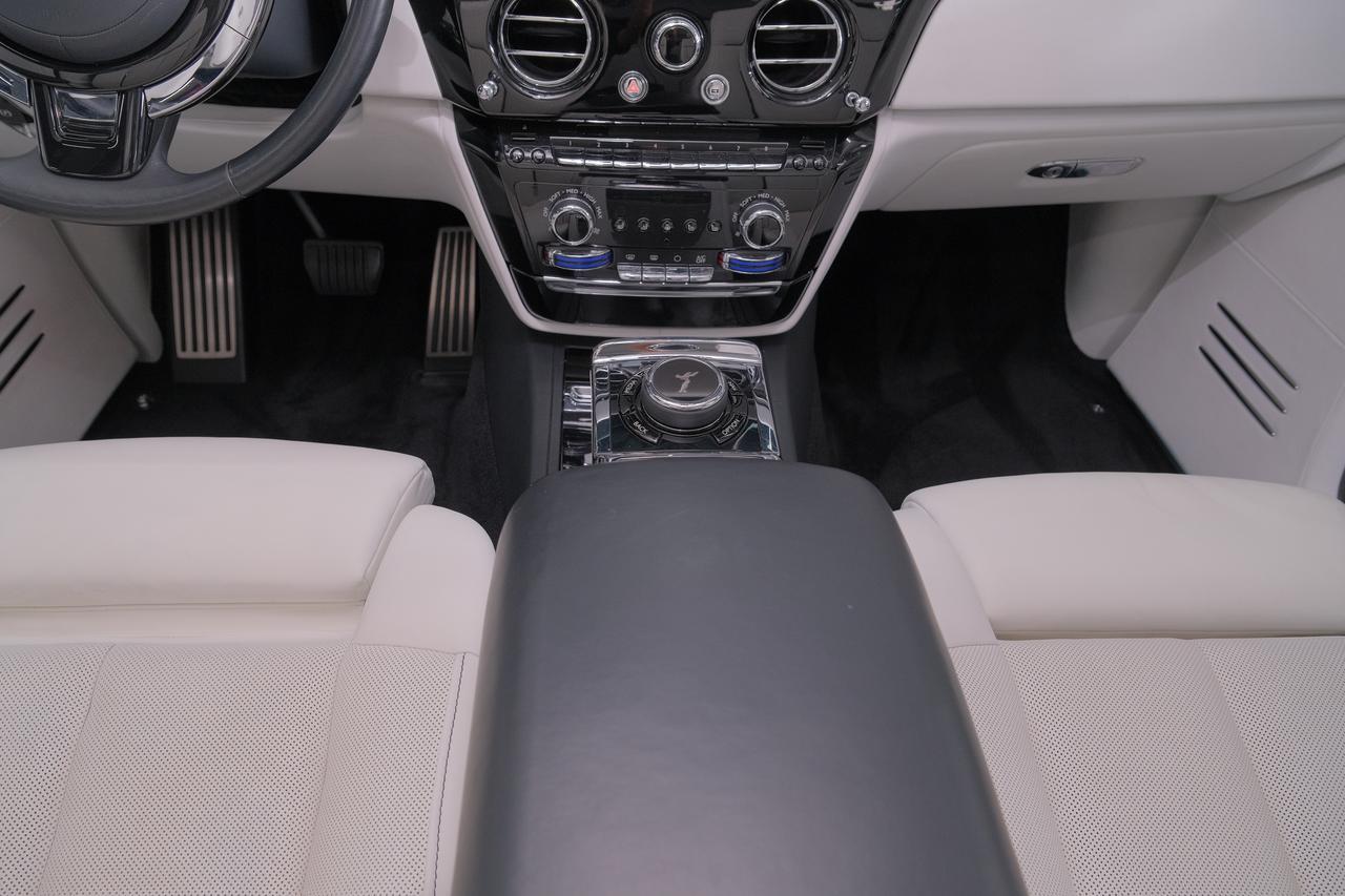 2022 Rolls-Royce Phantom Base Miami FL