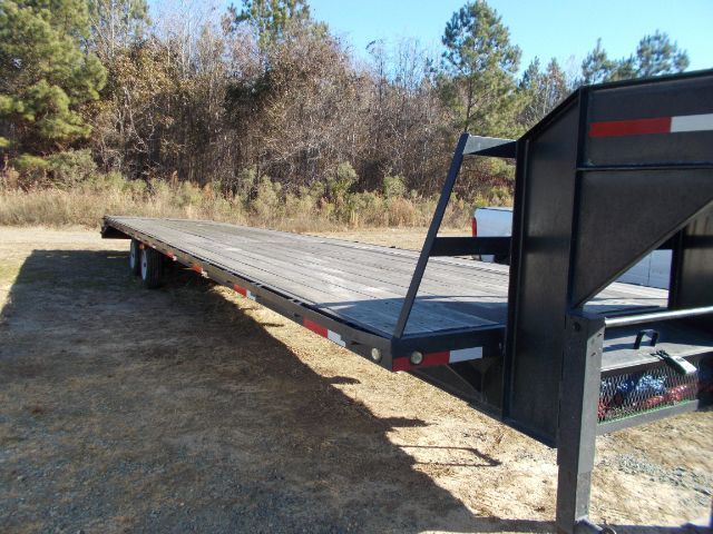 2022 SWATZ FREIGHT/ AUTO FLATBED 40' FLATBED WITH RAMPS