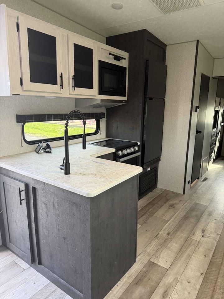 2022 Sportsman 302BHK Eldridge IA