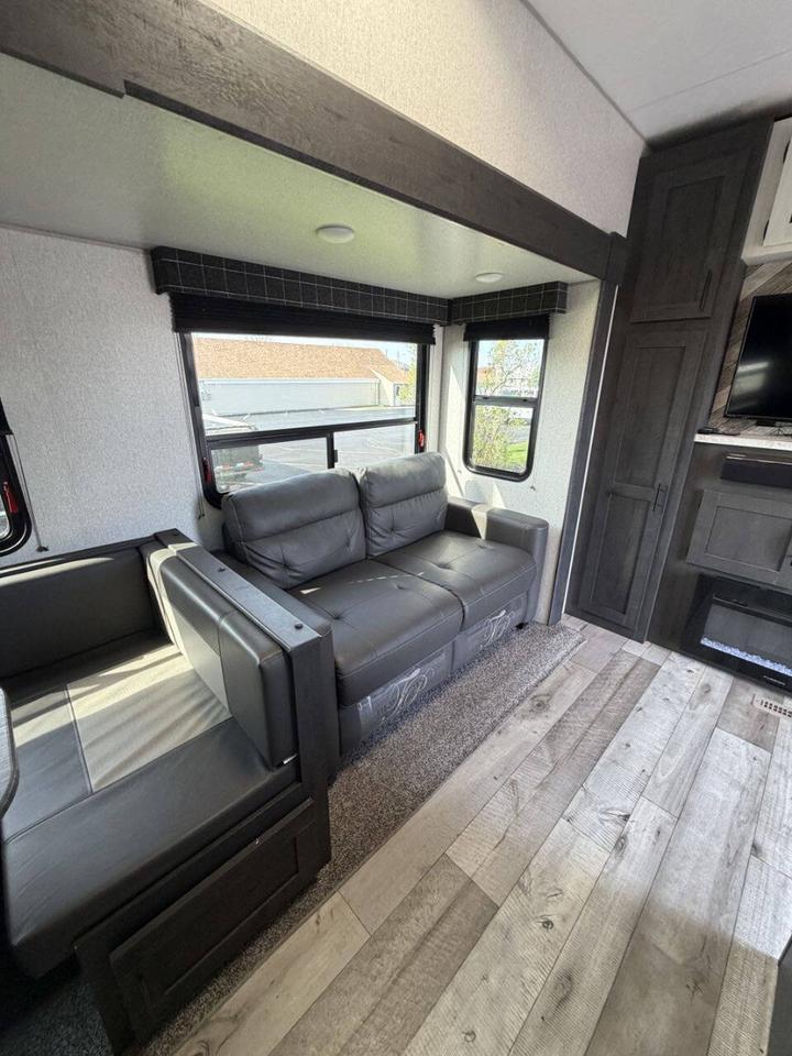 2022 Sportsman 302BHK Eldridge IA