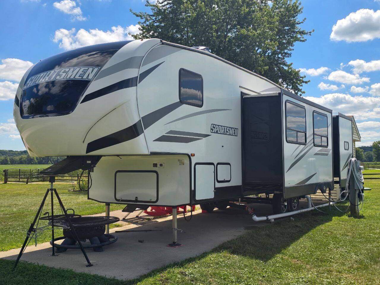 2022 Sportsman 302BHK Eldridge IA