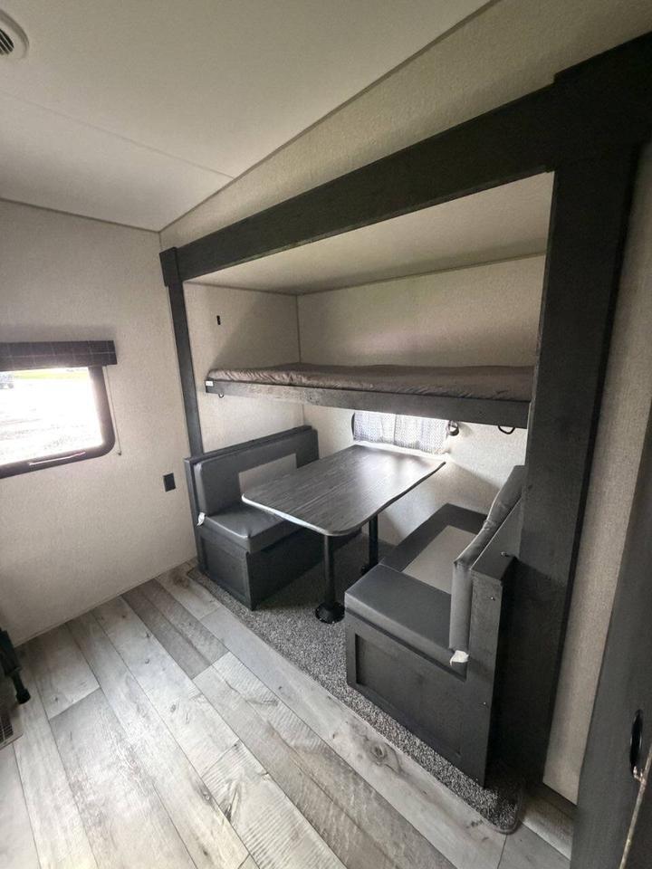 2022 Sportsman 302BHK Eldridge IA